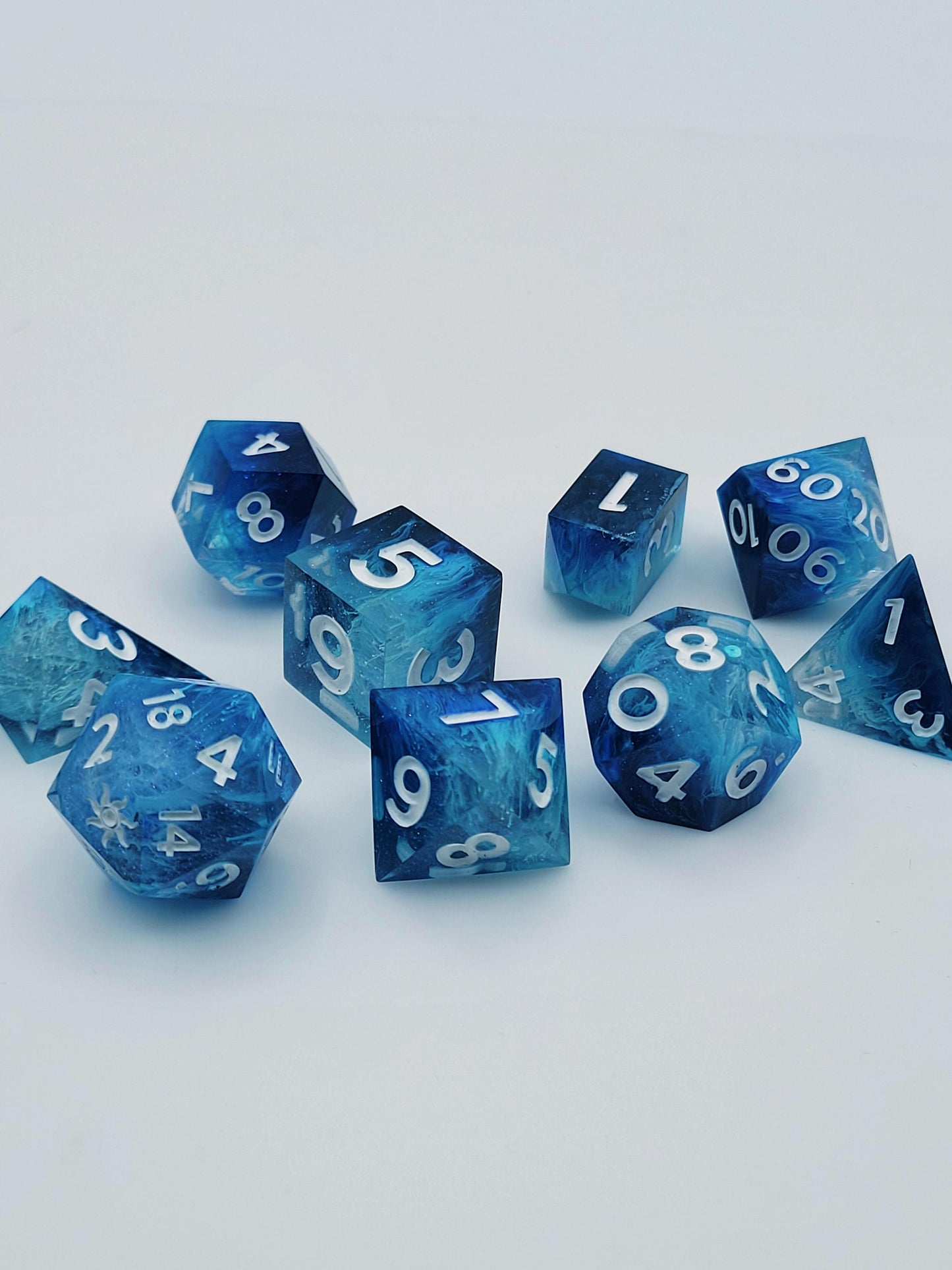Ice Storm | 9-Piece Petri Dice Set