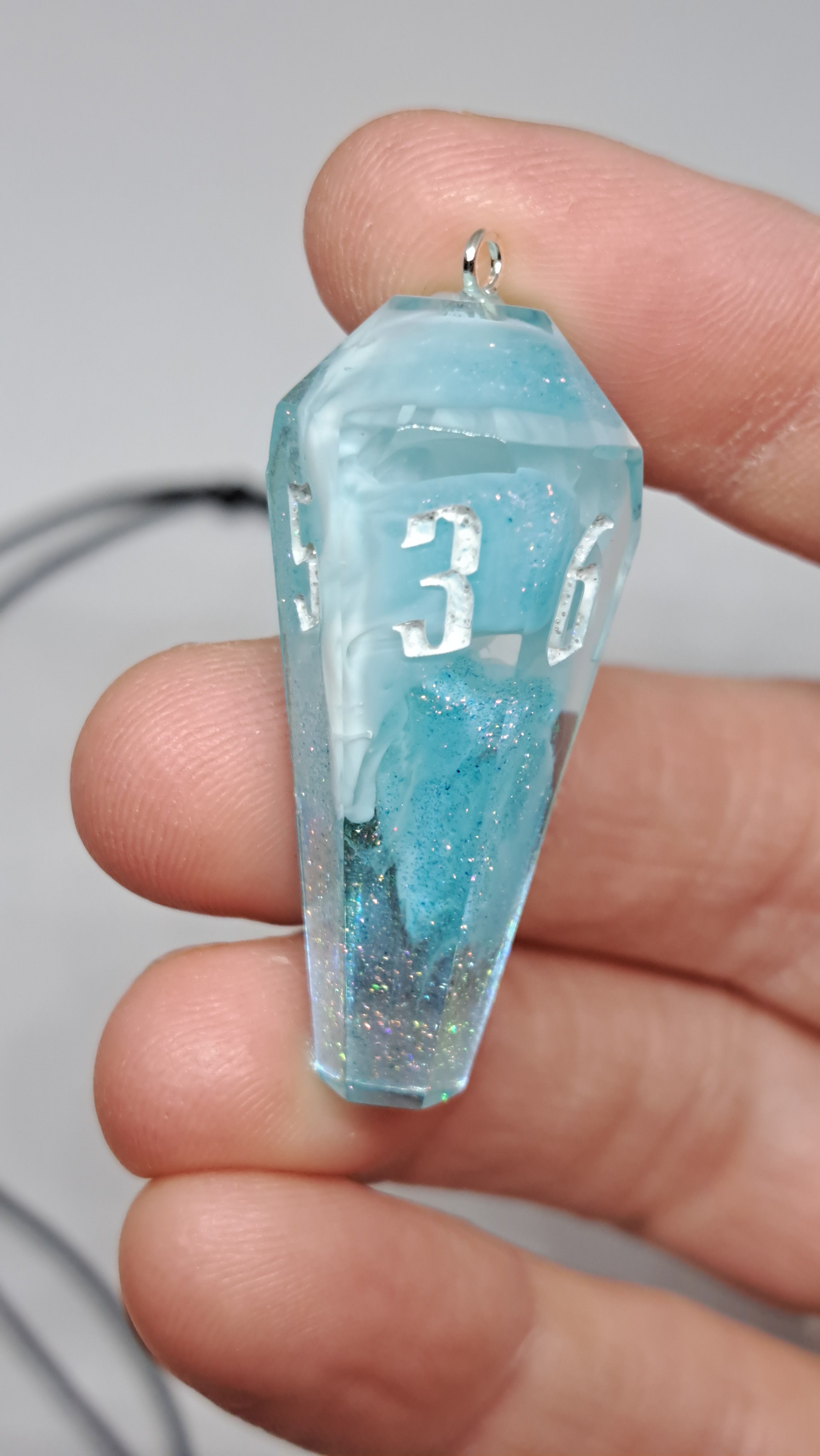 Snow Queen - Functional d6 Necklace