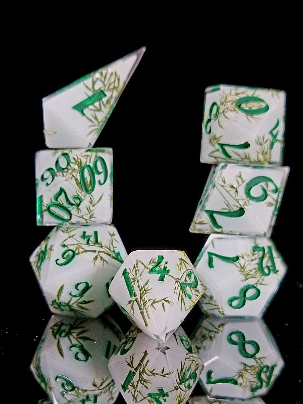 Art & Dice Bundle – Limited Linocut + Polyhedral Dice Set "Samurai Love"