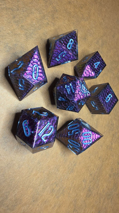 Ariadne - Dragonscale 7-Piece Dice set