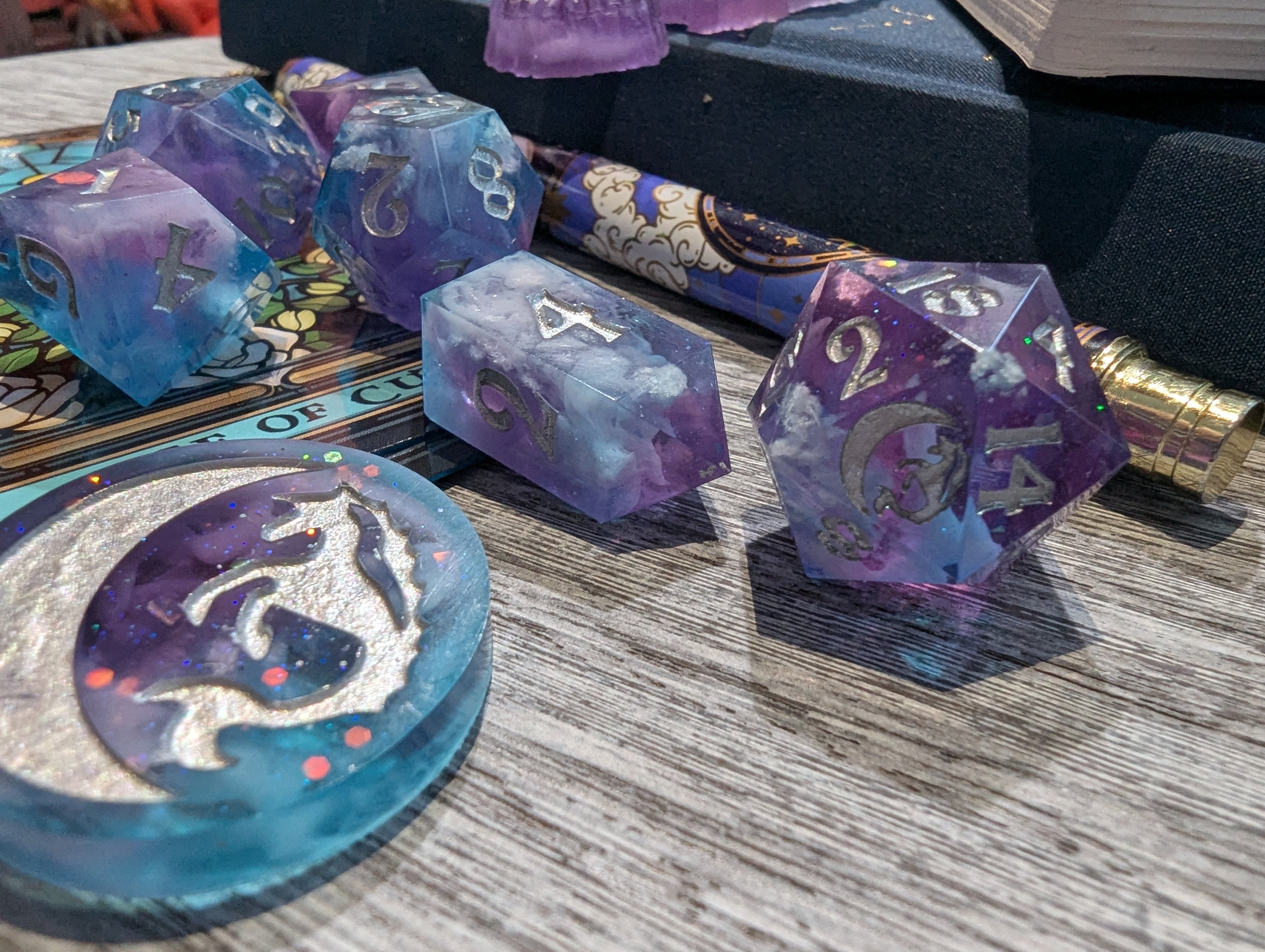 Cumulo Unitas - 8-Piece Dice Set