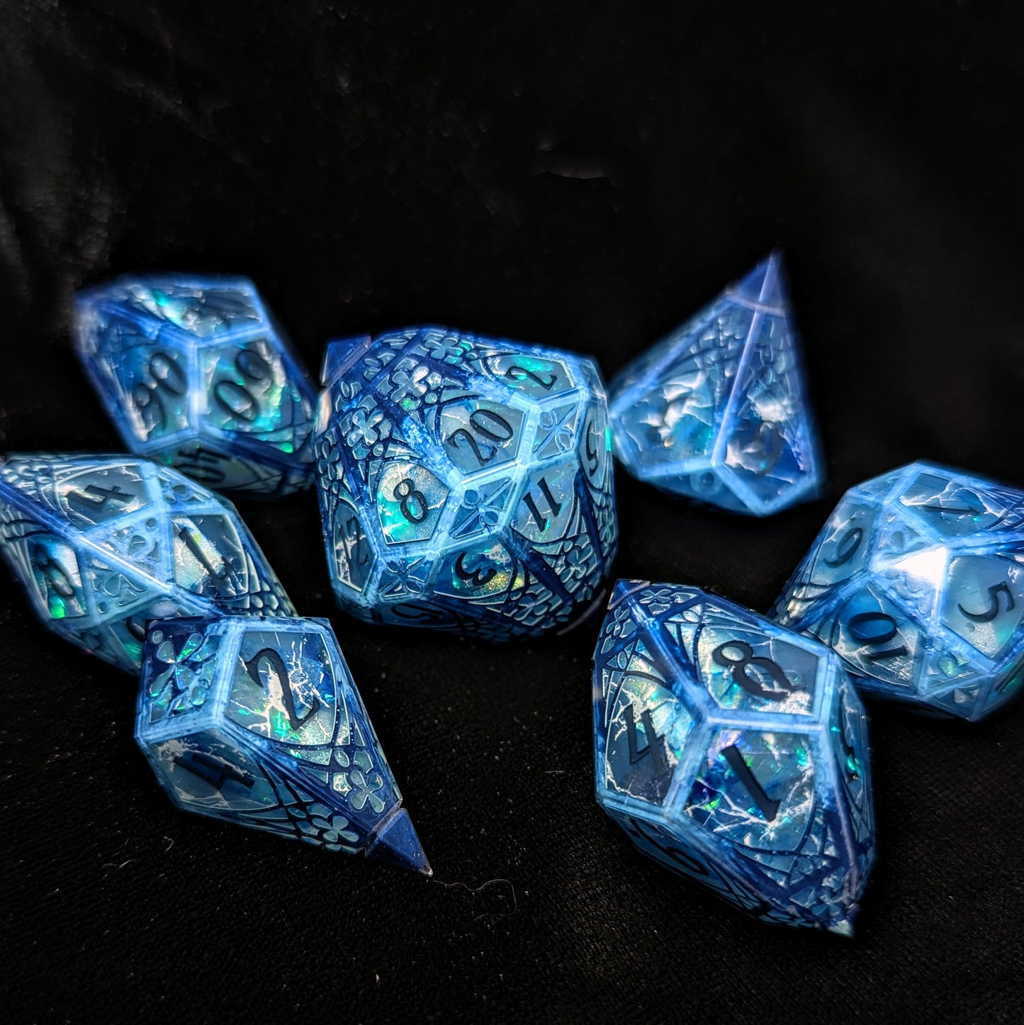 Shatter Light - 7-Piece Lantern Dice Set