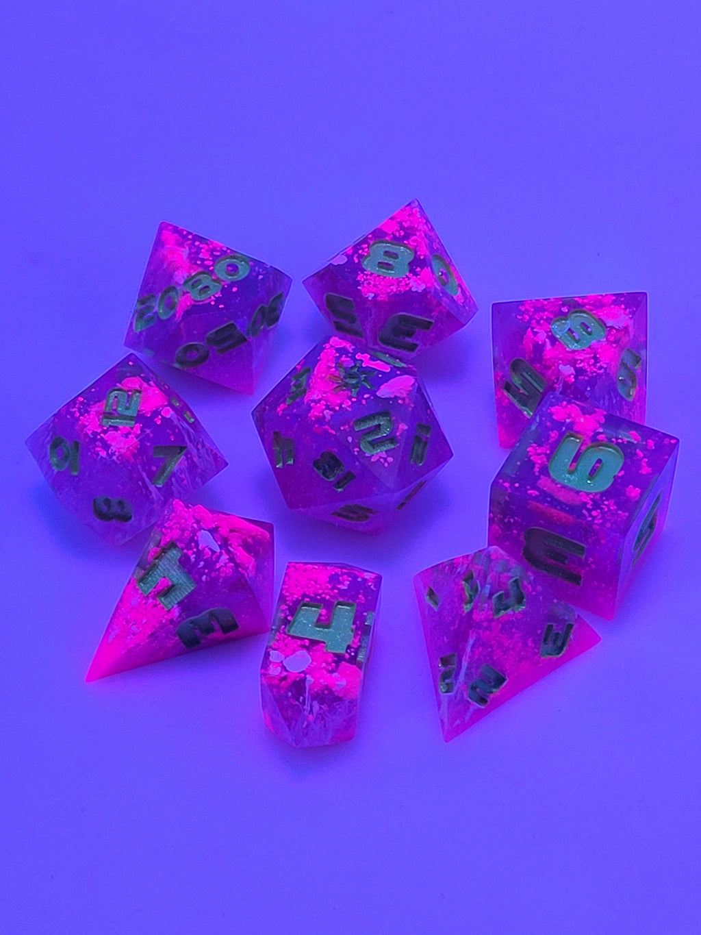 Defrosting Neon | 9-Piece Petri Dice Set