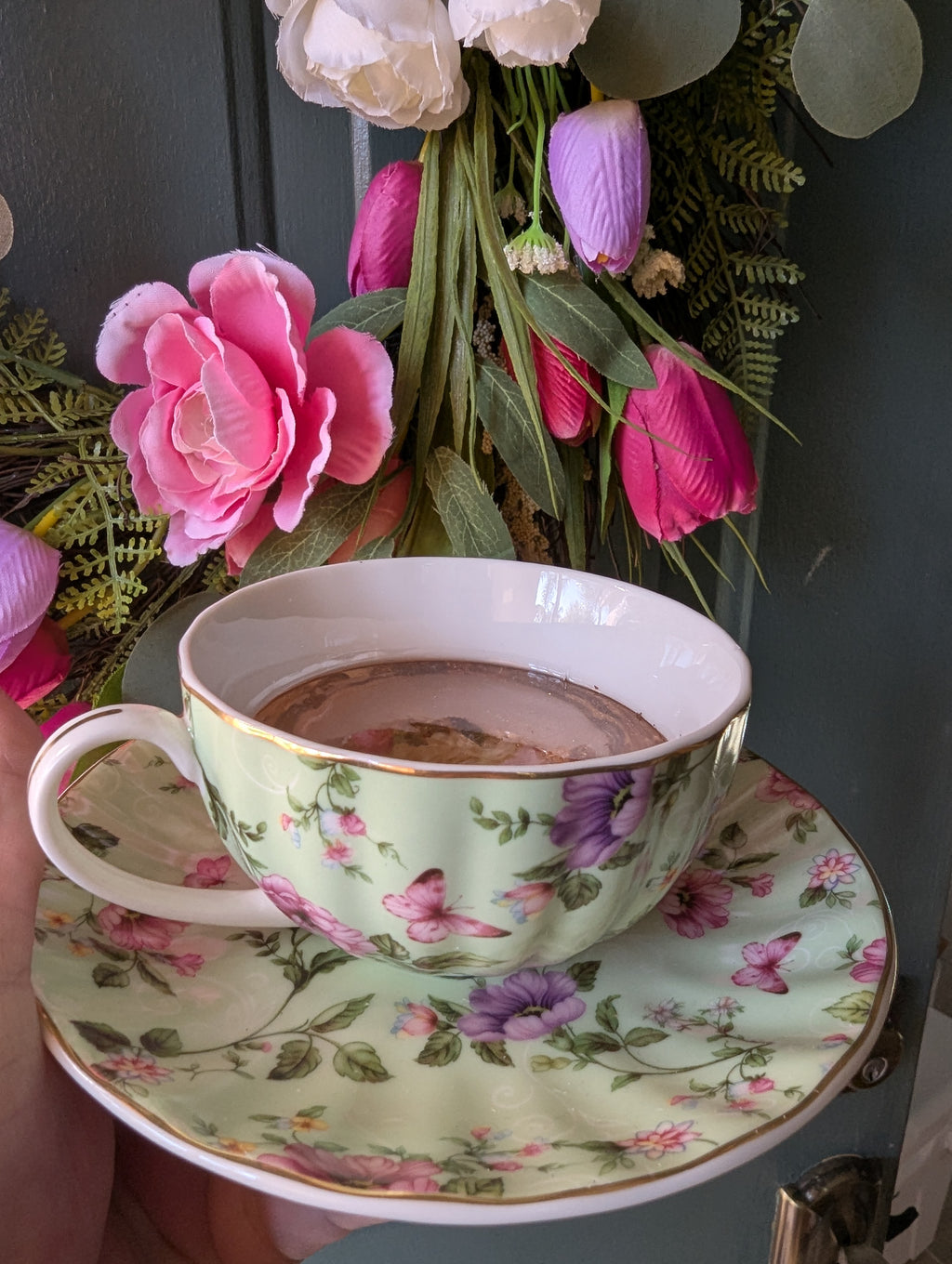 Hot Tea Melts Ice - Teacup Dice Roller