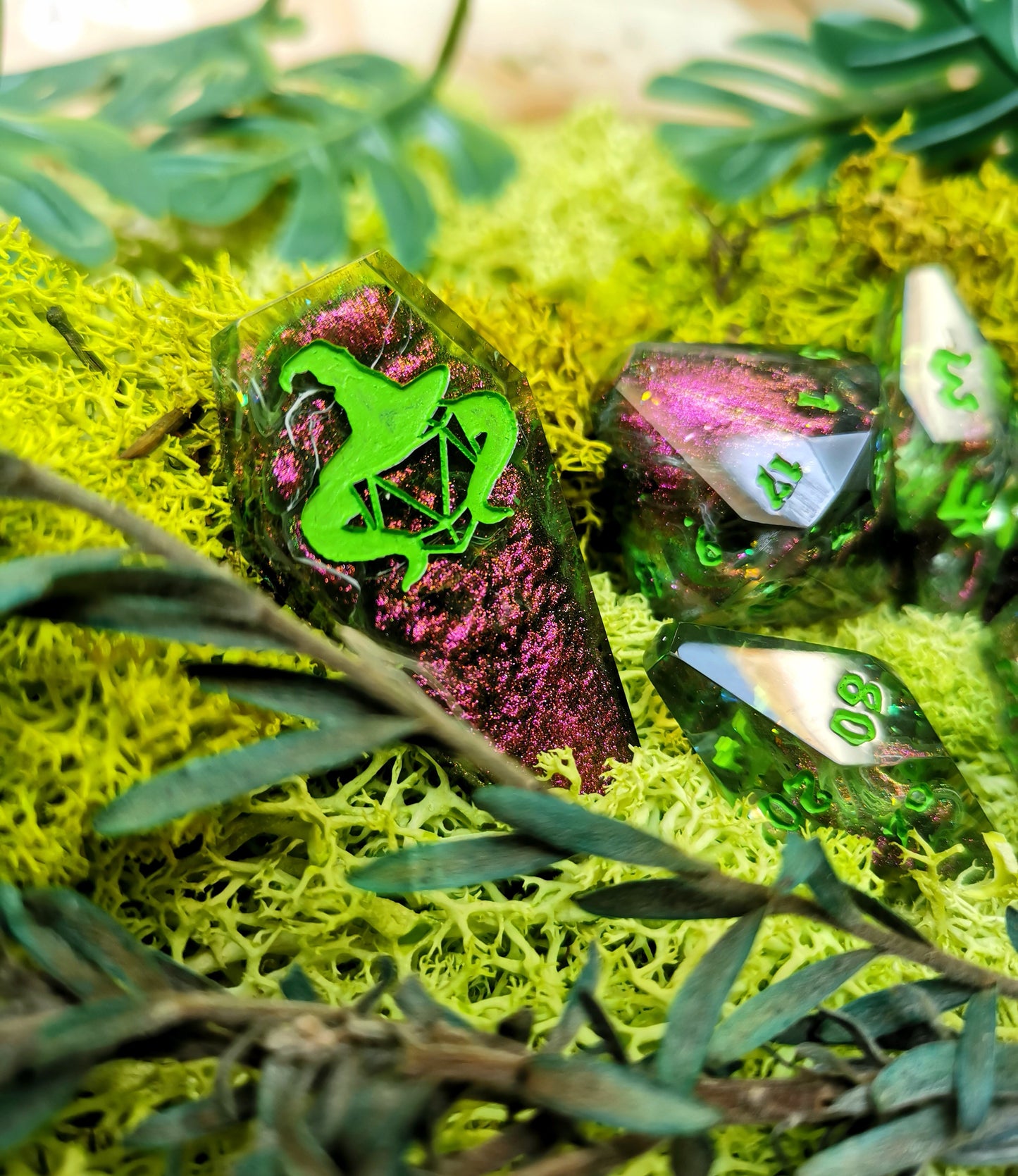 Heavy Clouds - 8-Piece Coffin Dice Set