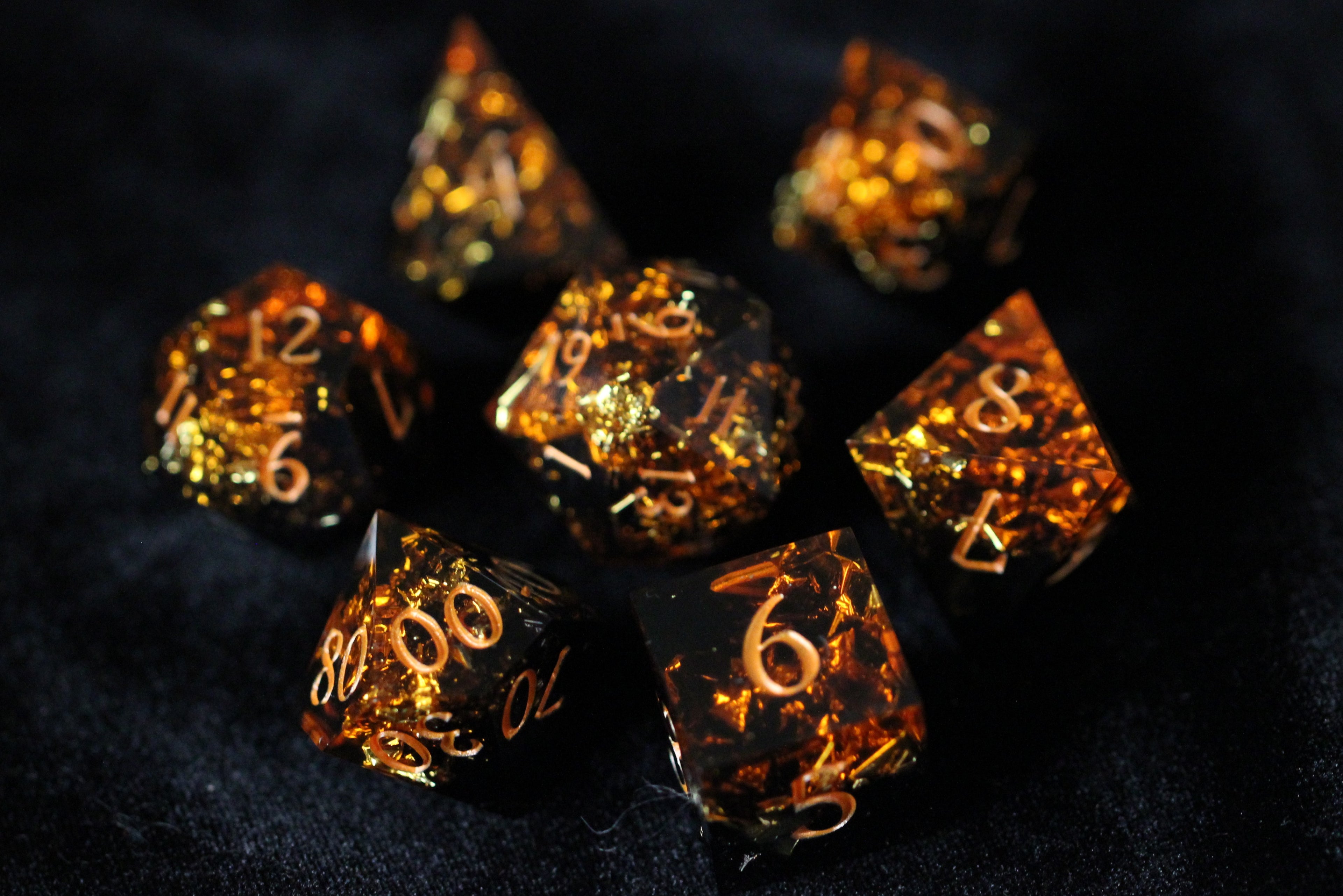 Burning Cinders - 7-Piece Dice Set