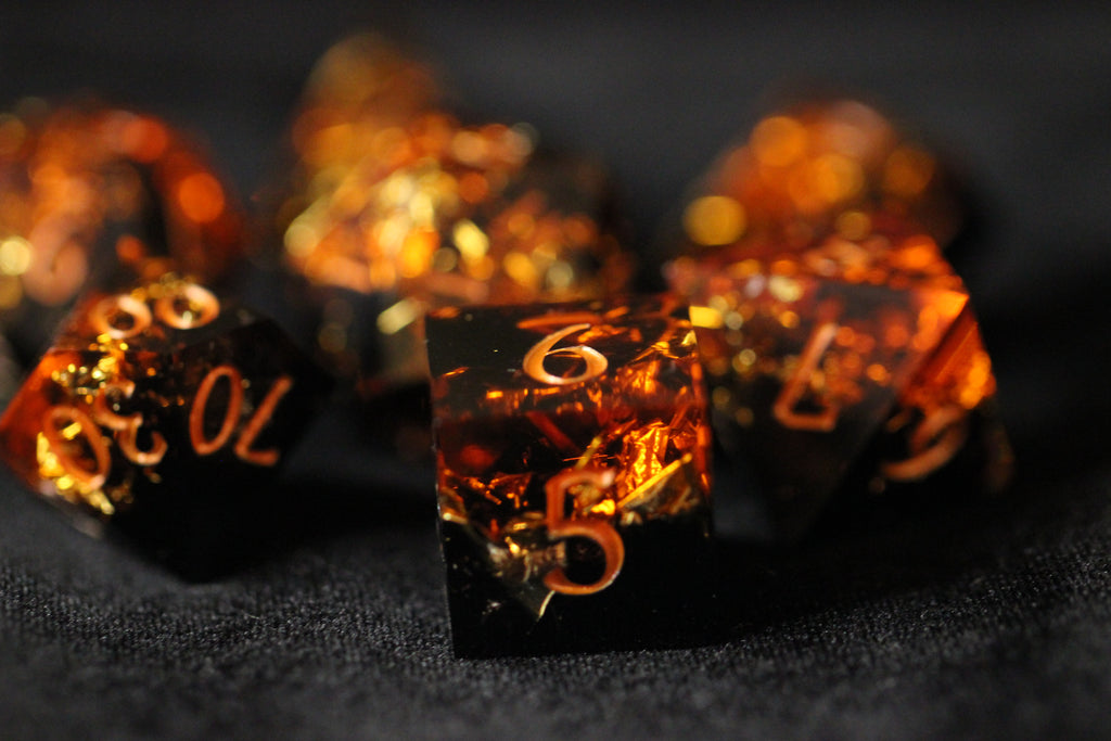 Burning Cinders - 7-Piece Dice Set