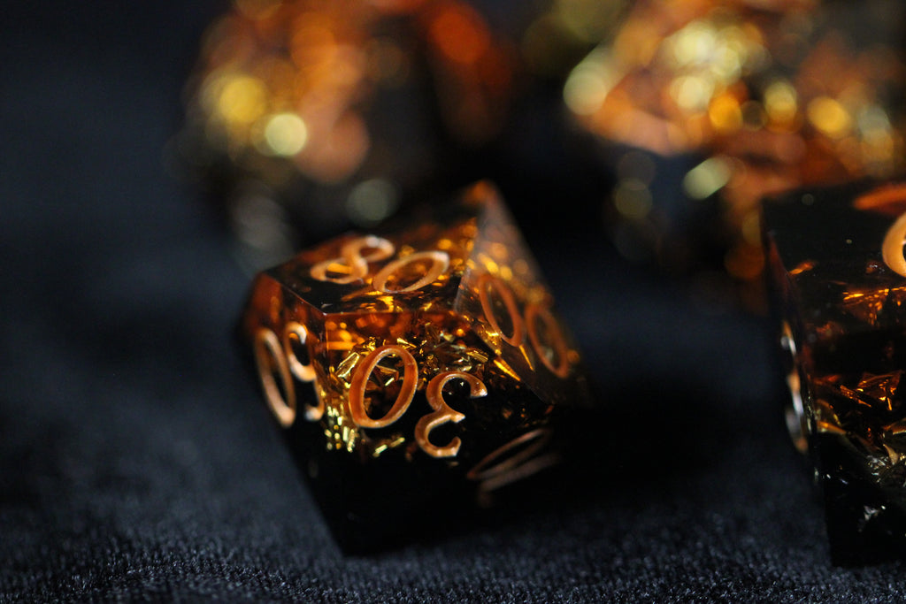 Burning Cinders - 7-Piece Dice Set