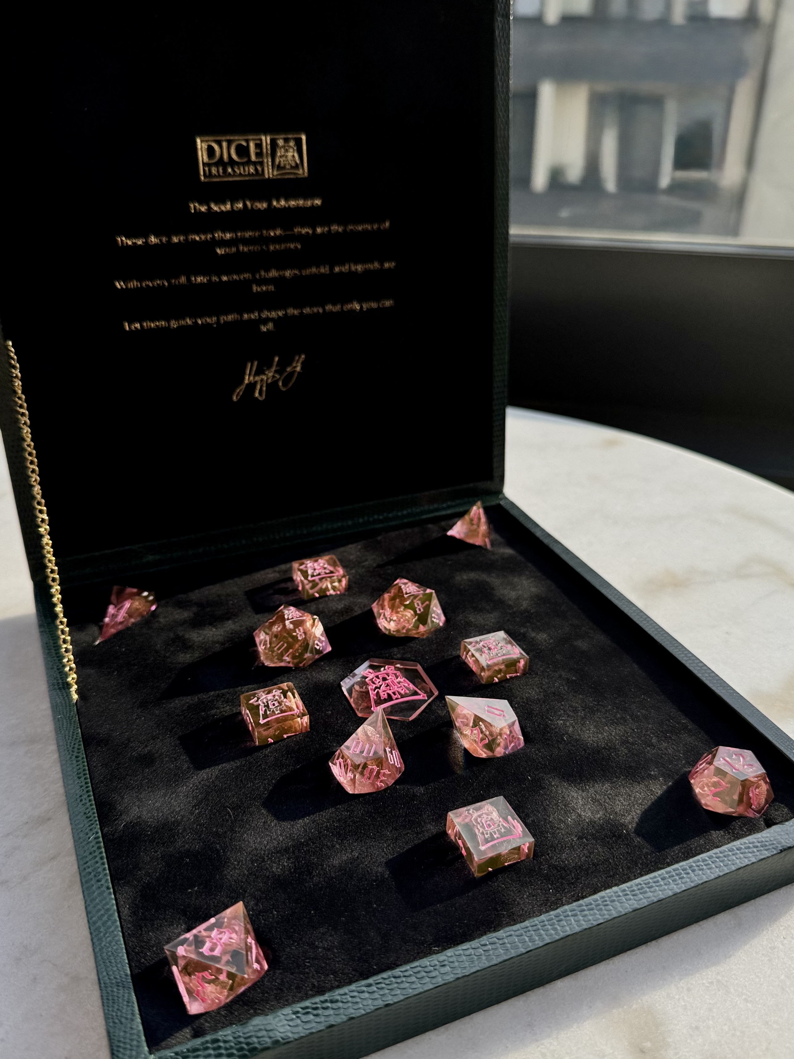 Sakura - 13-Piece Dice Set