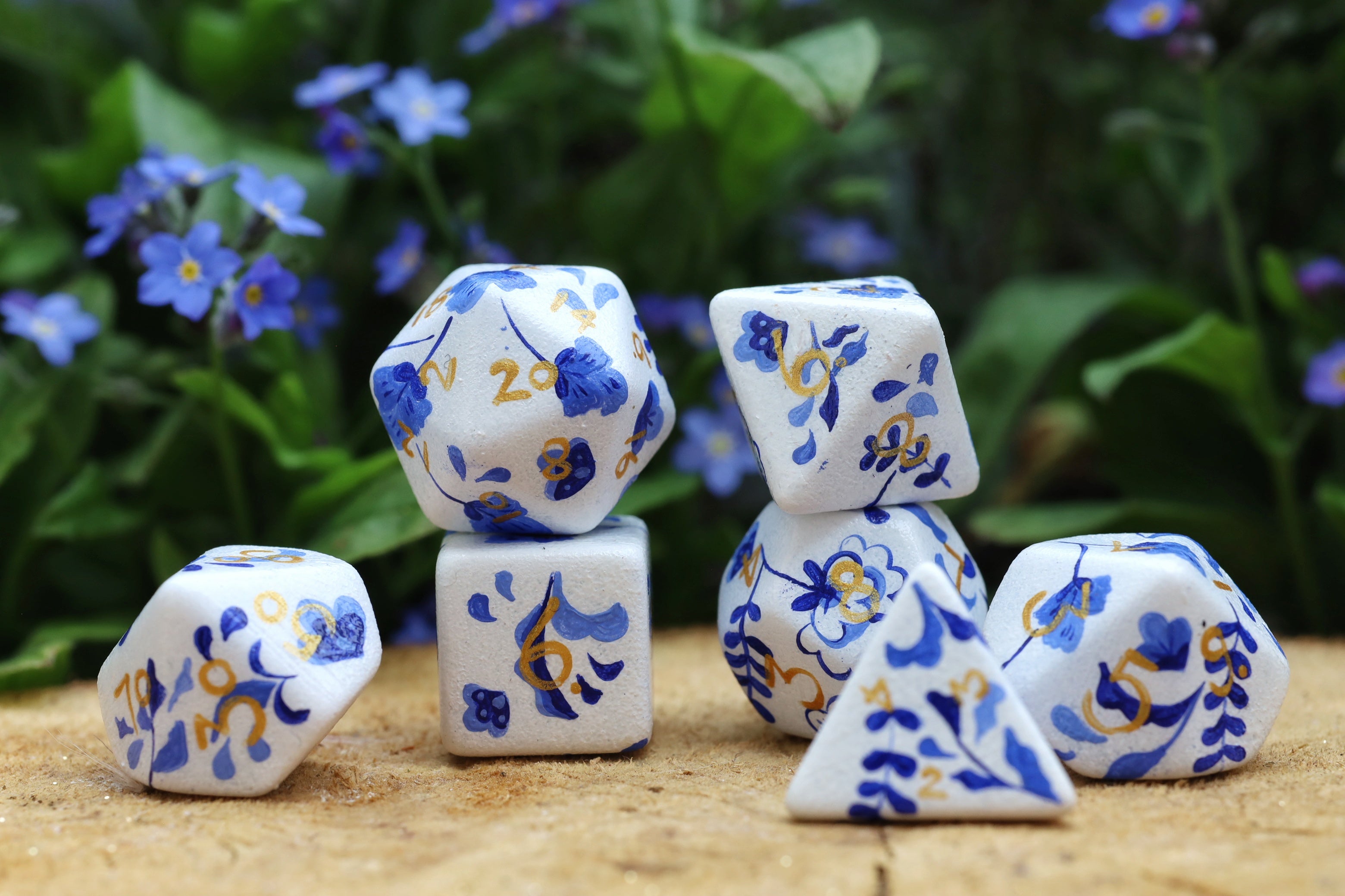 Porcelaine style 7-piece dice set (handpainted)