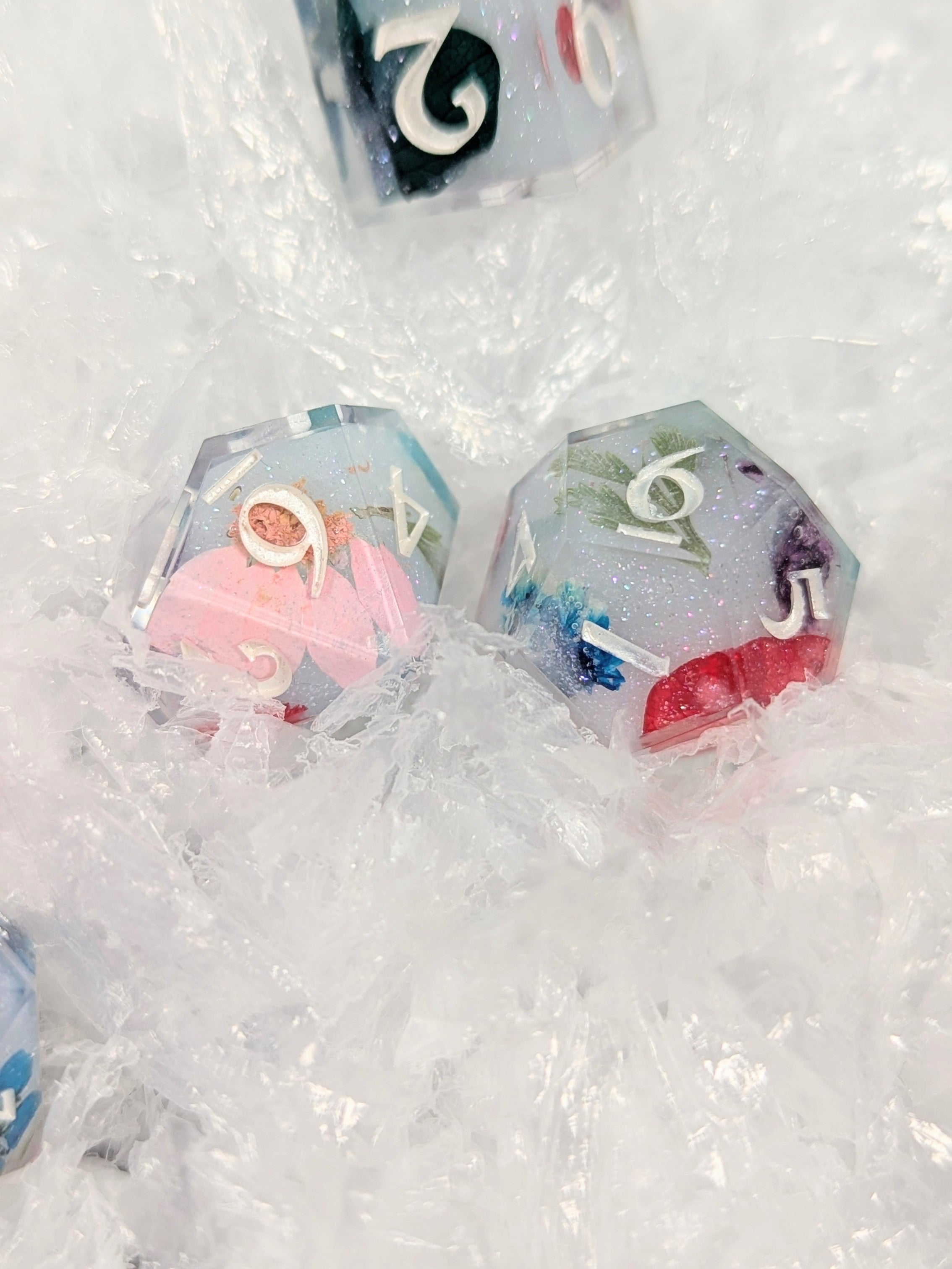Spring Will Come - 7-Piece Dice Set
