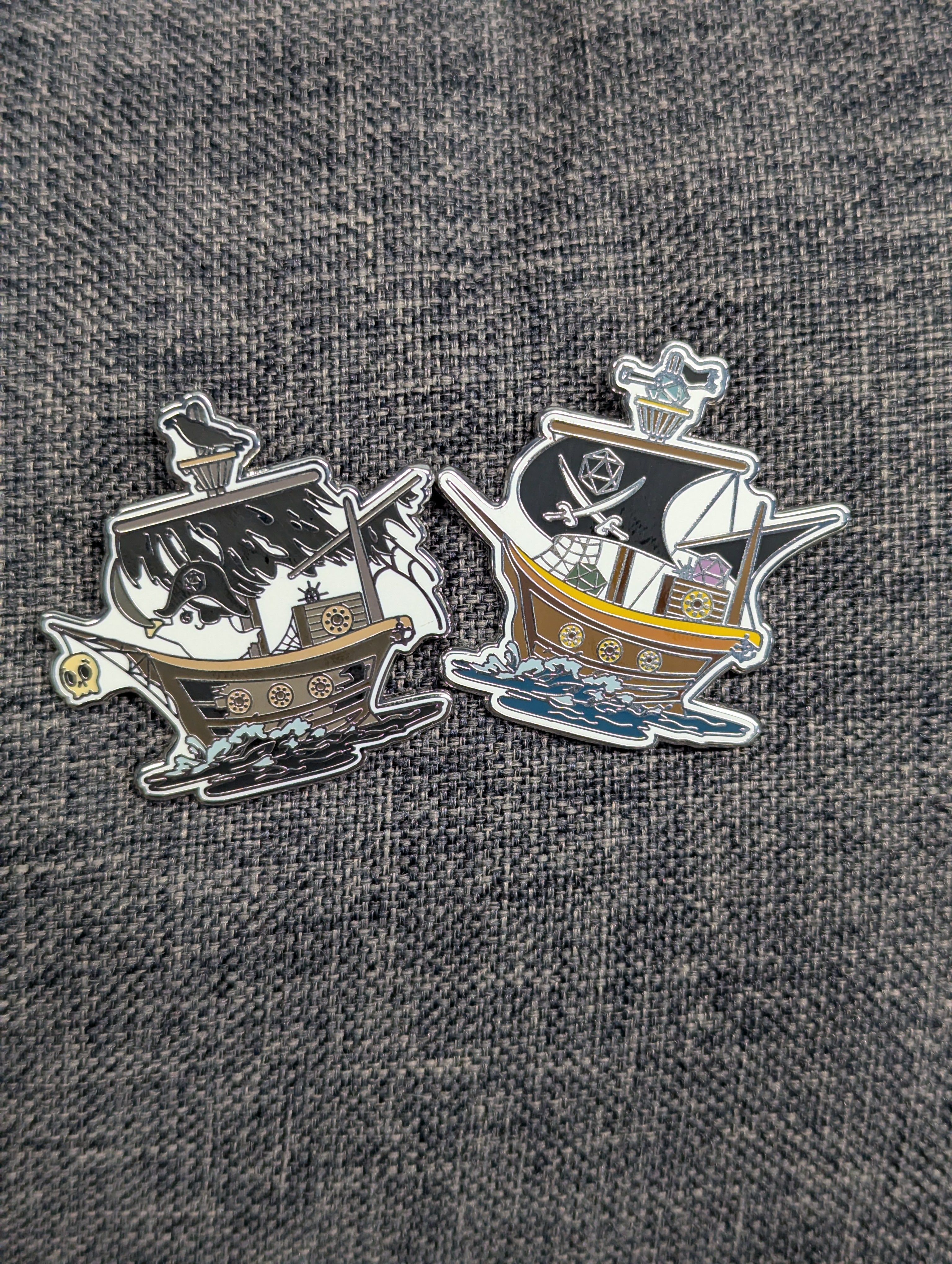 Shipwreck Dice Pin Set