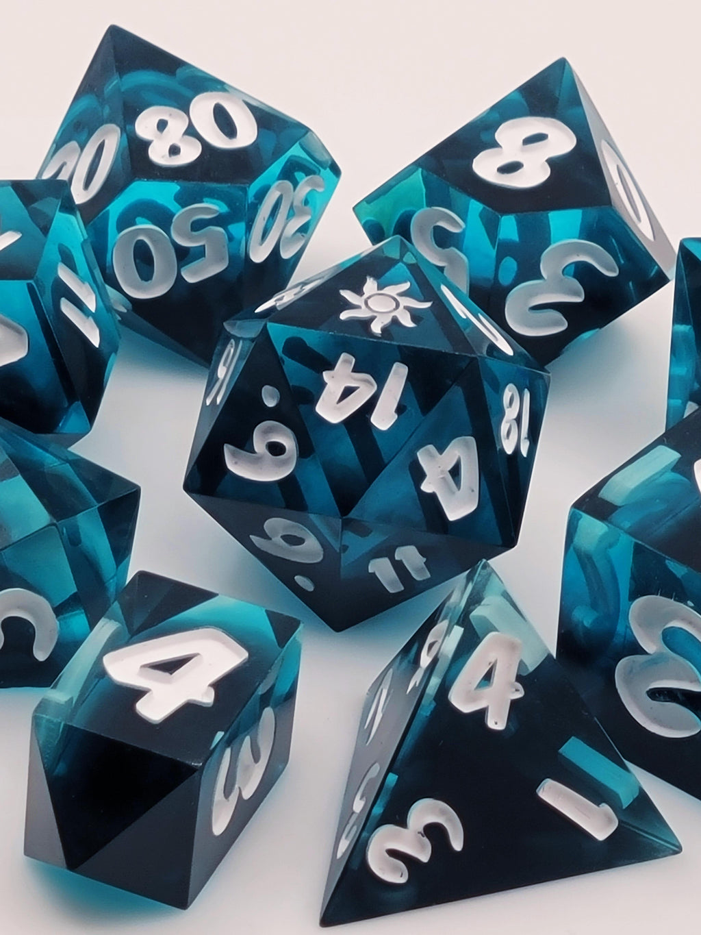 Shadowed Ice | 9-Piece Ombre Dice Set