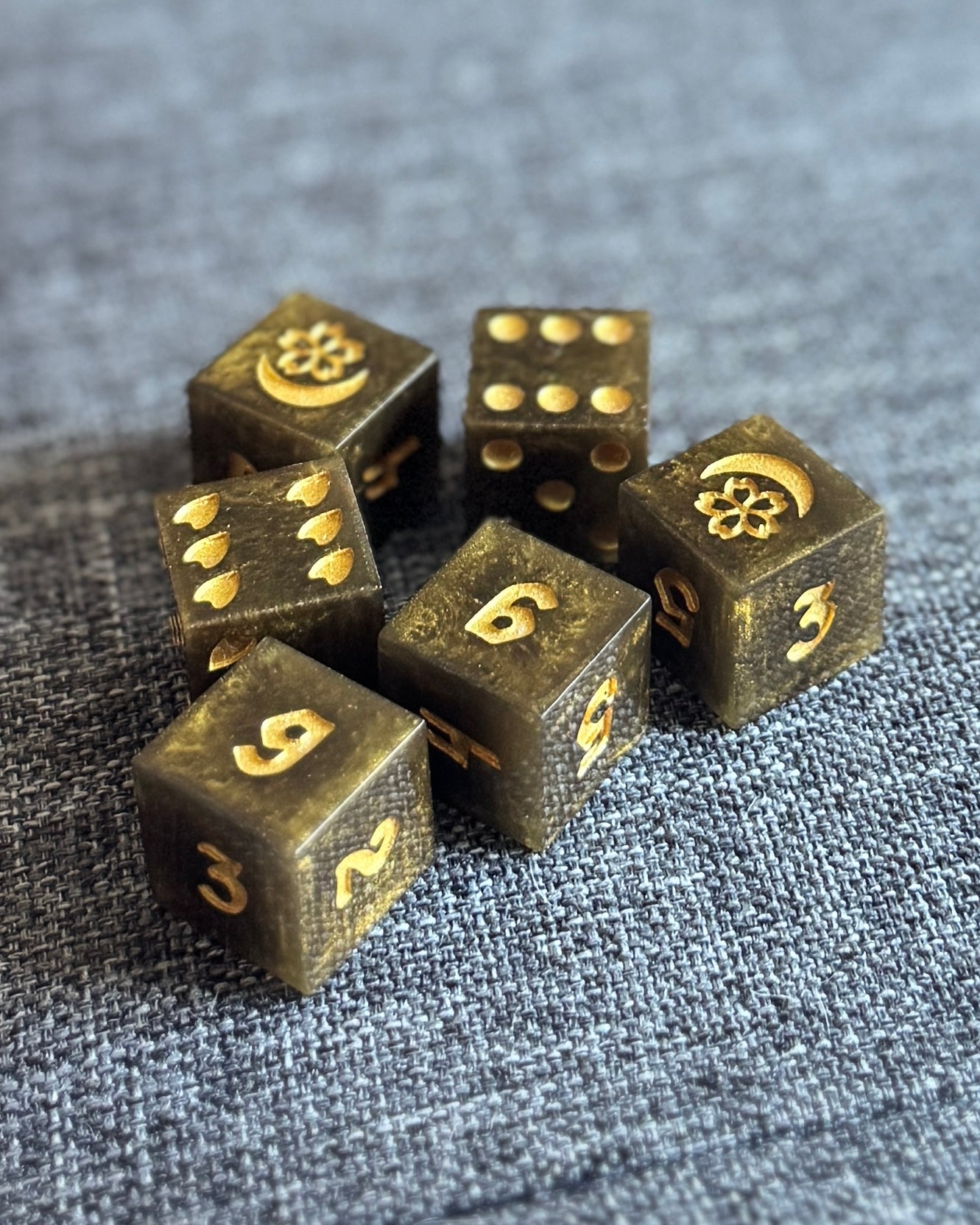 Tiger's Eyes - 6-Piece D6 Dice Set