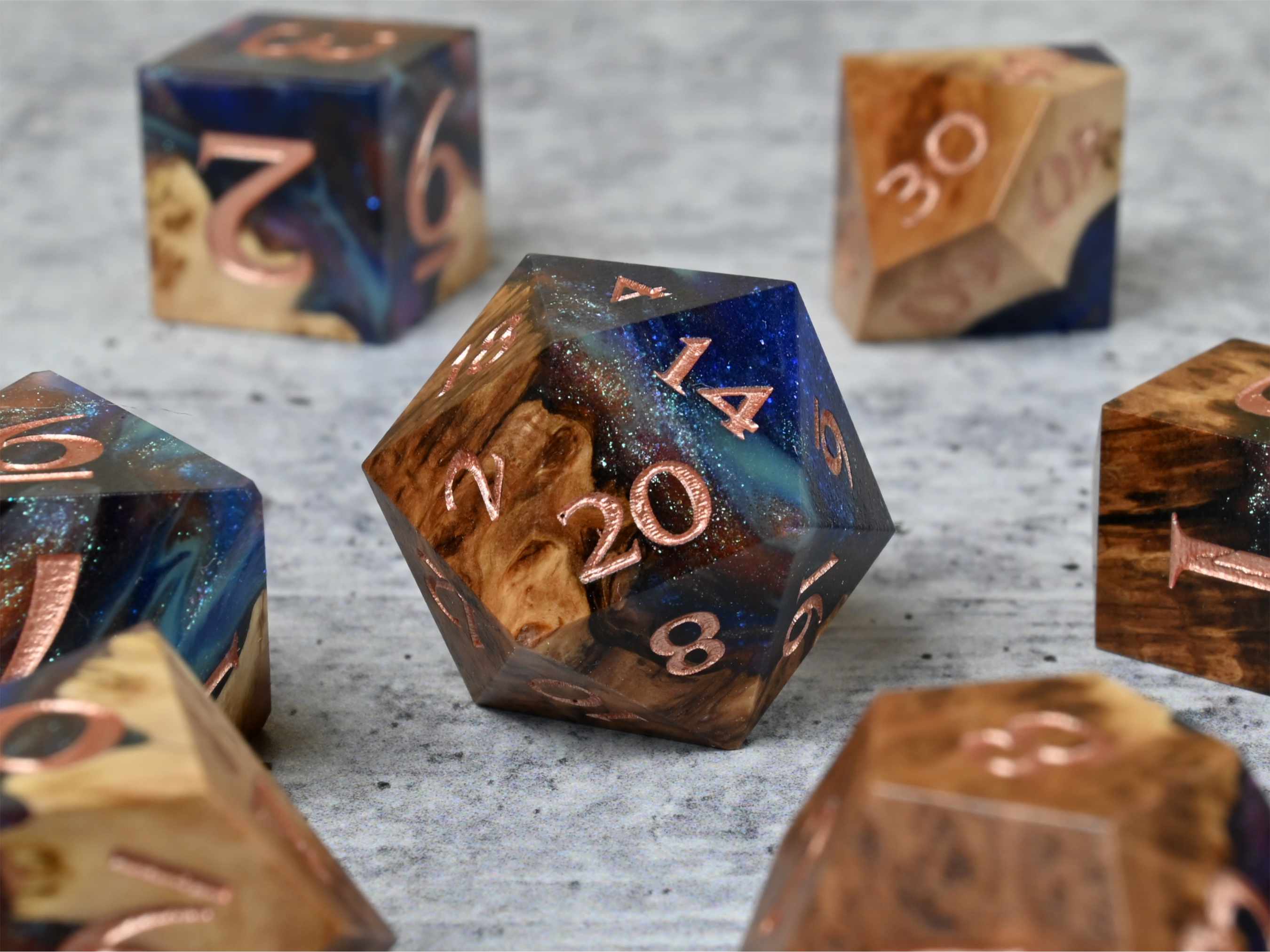 Spellbind - Vasticola Burl Hybrid 7-Piece Dice Set
