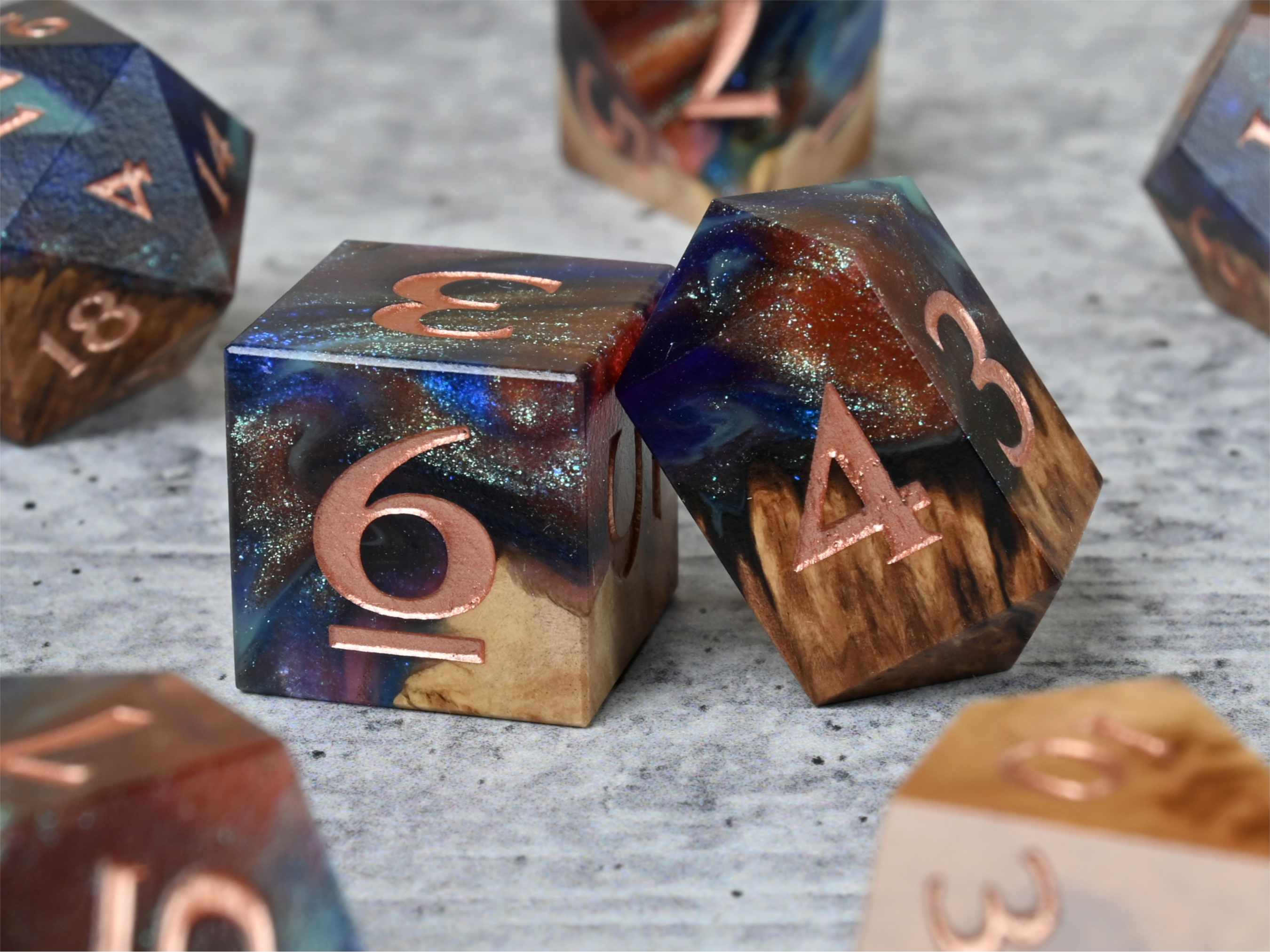 Spellbind - Vasticola Burl Hybrid 7-Piece Dice Set